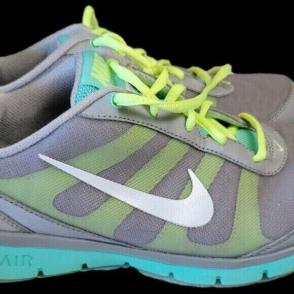 Nike Air Running Shoes 8 1/2 Women's Training Total Core gray green TR488111 EUC - Picture 5 of 15